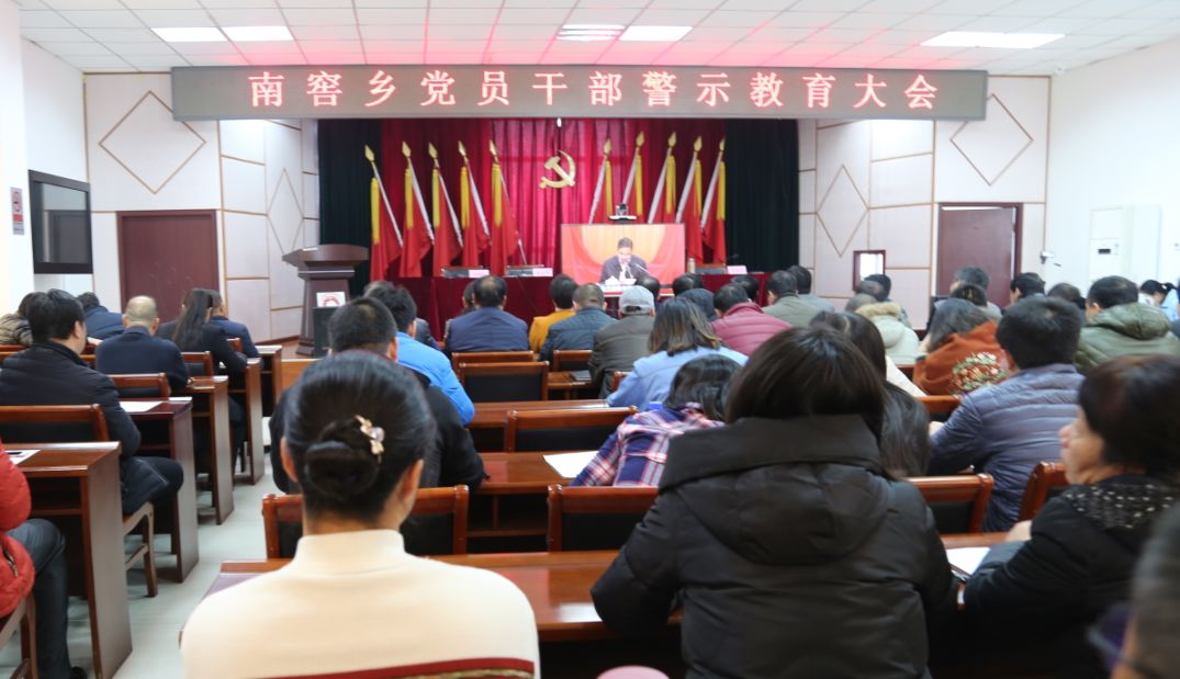             �Ͻ����ٿ���Ա�ɲ���ʾ������� 
    